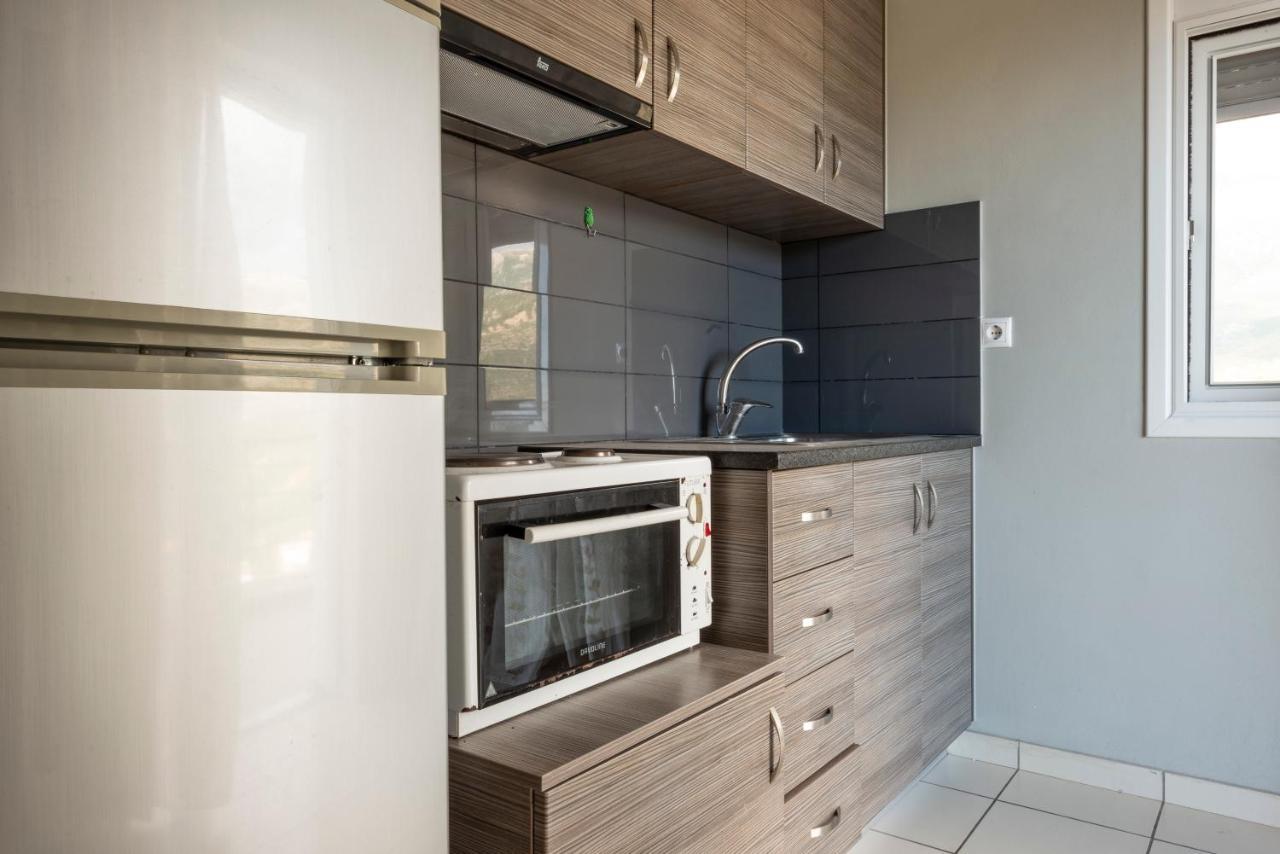 Apartments Aneta'S House ฮีมาเรอ ภายนอก รูปภาพ