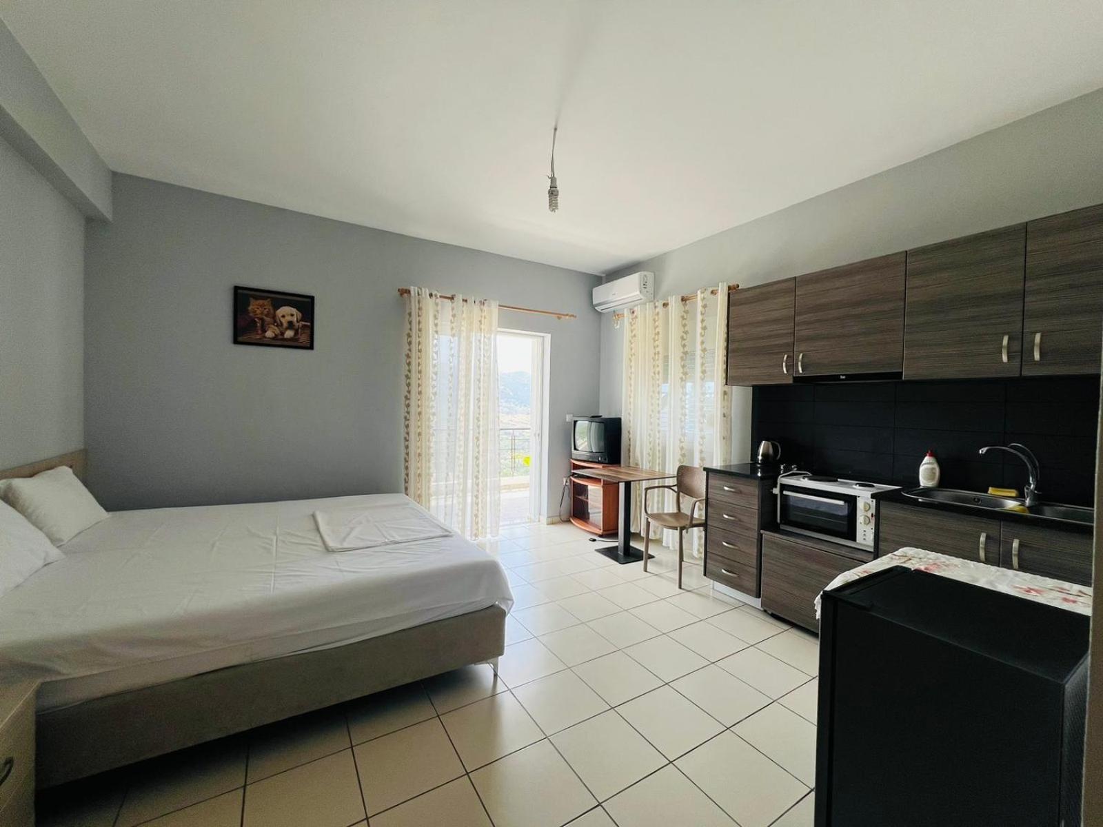 Apartments Aneta'S House ฮีมาเรอ ภายนอก รูปภาพ